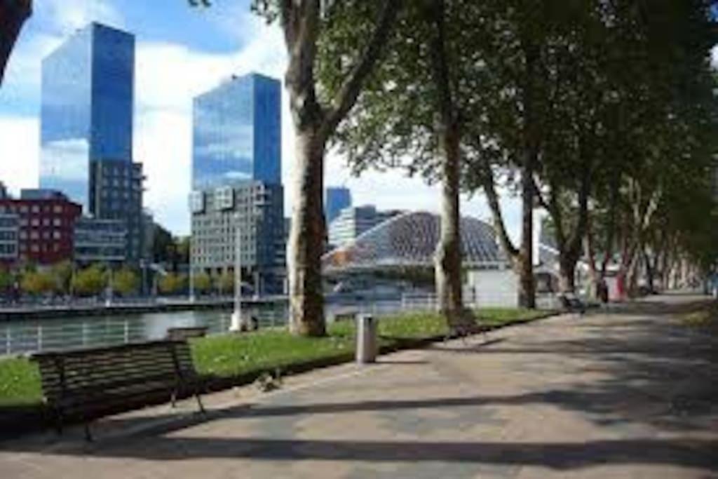 Apartmento Vintage Calatrava Bilbao Exterior photo